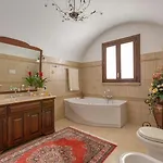 Villa Raffaella - *