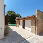 Raffaella - * Spongano